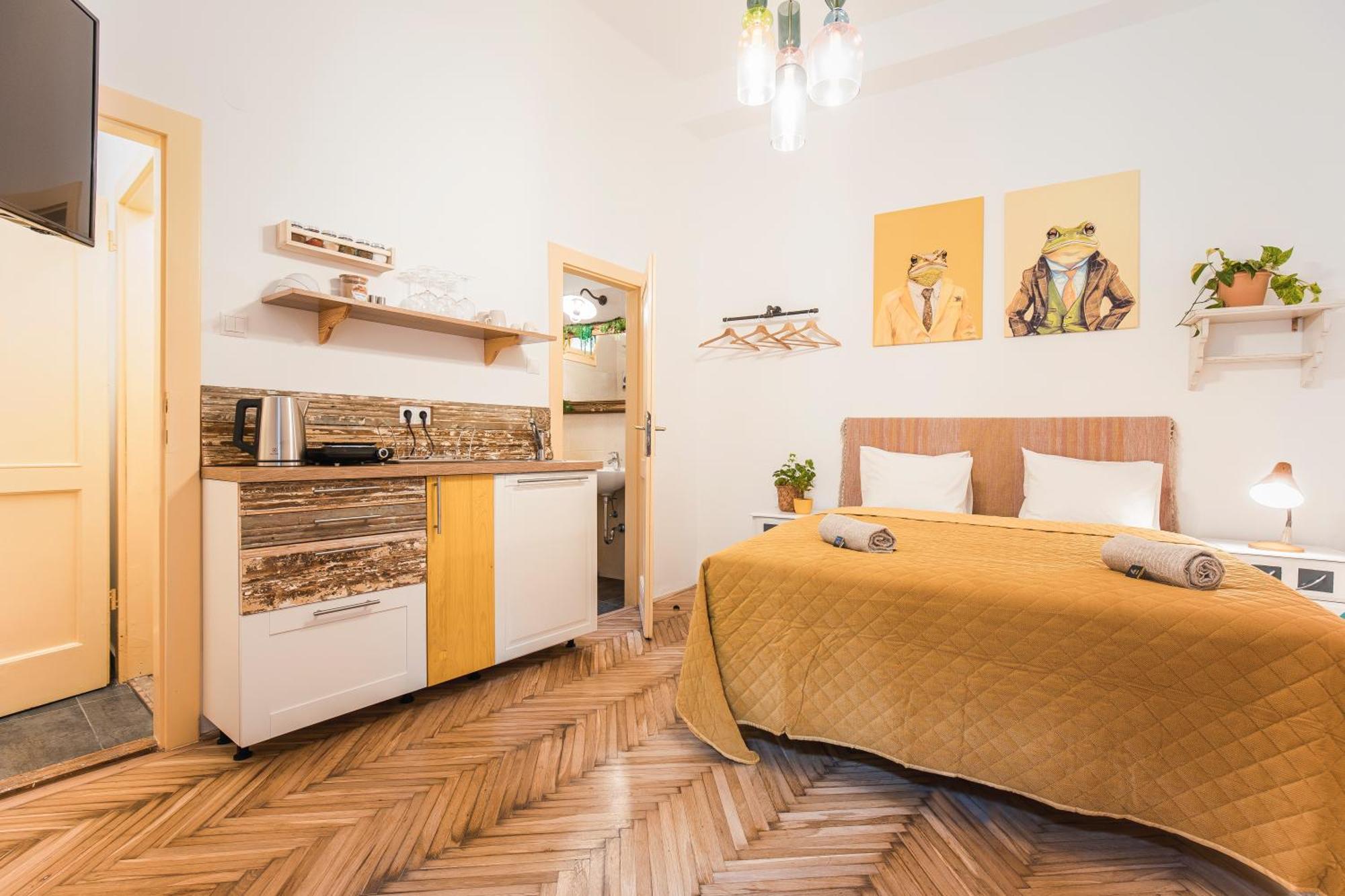 Budapestayz - Lonyay Studios Экстерьер фото