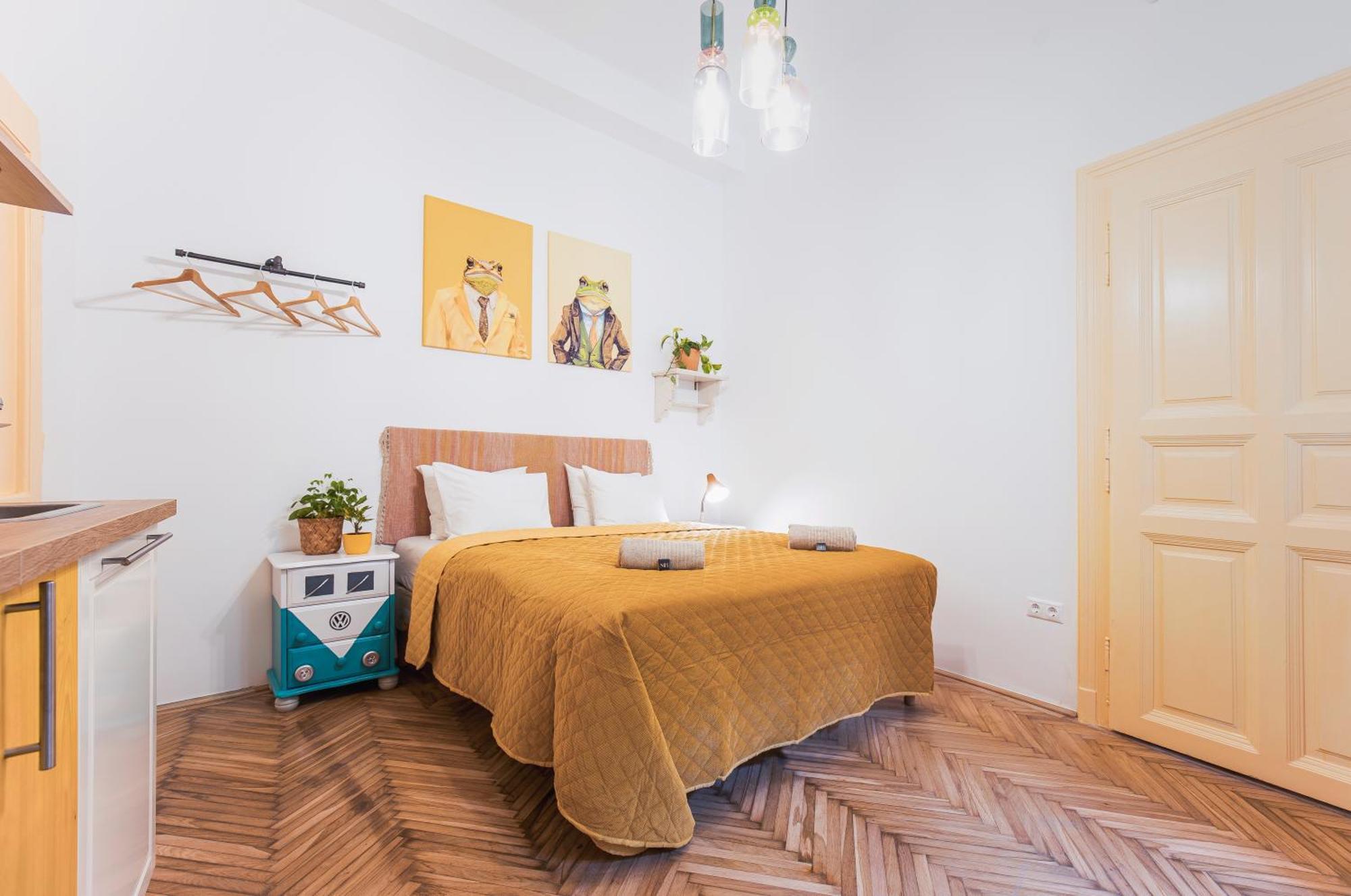 Budapestayz - Lonyay Studios Экстерьер фото