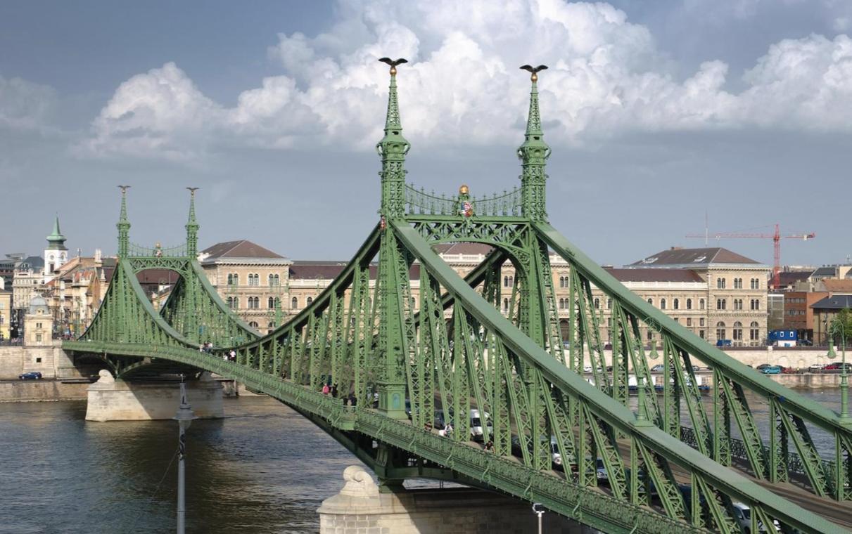 Budapestayz - Lonyay Studios Экстерьер фото